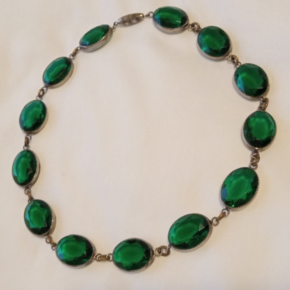 Vintage emerald and silver necklace